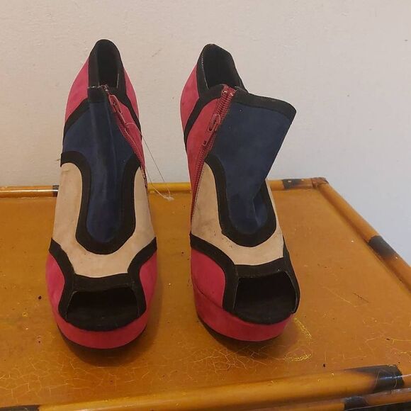 Qupid Women  Multicolor Suede 6" Heels  2" Platform Shoes  Size 9 - Picture 2 of 8